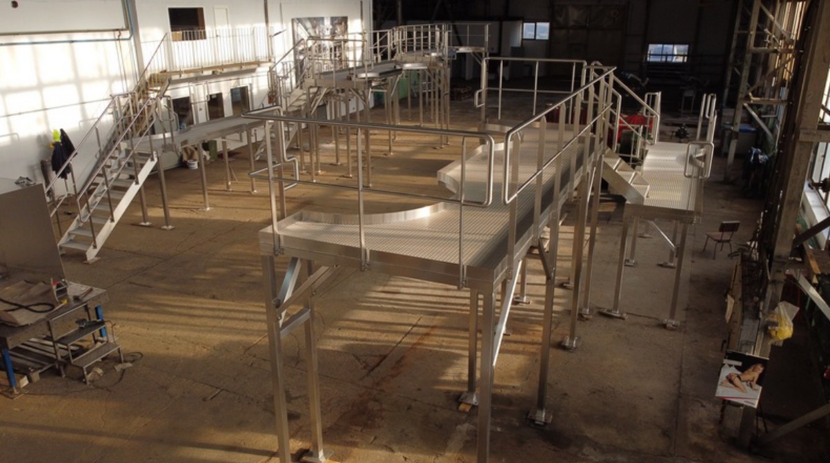 Platformy i podesty DOMURAT Sp. z o.o.